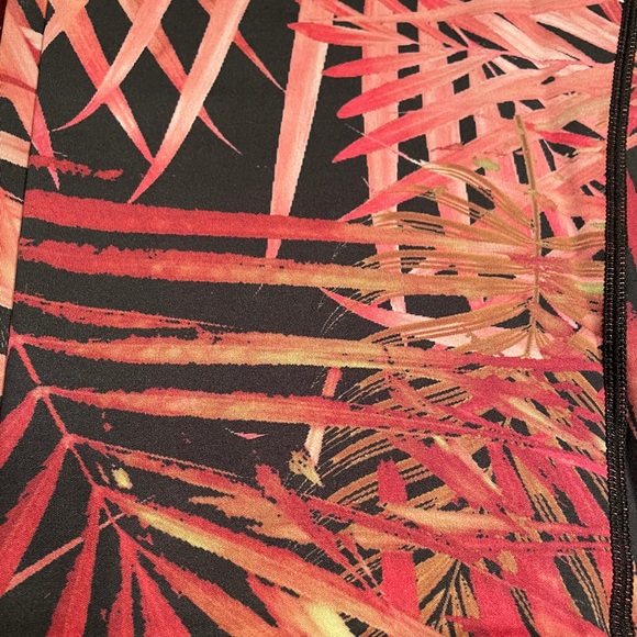 Women's Active Jungle Palm Print Workout Leggings - Picture 4 of 4